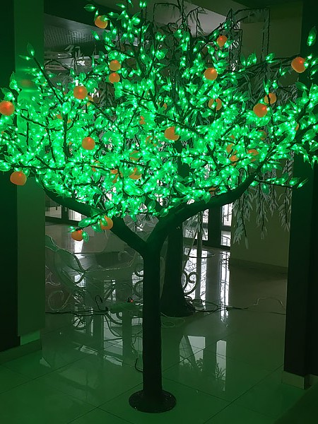 Световое дерево "Апельсин" 2,5м  2304 светодиодов
